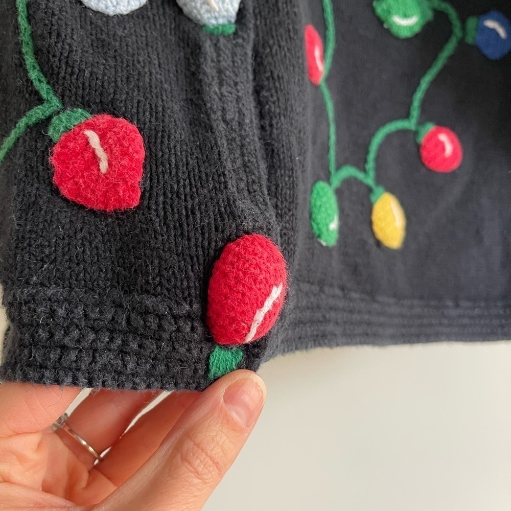 Kitschy Mandal Bay Vintage Christmas Sweater - XL - Picture 3 of 6